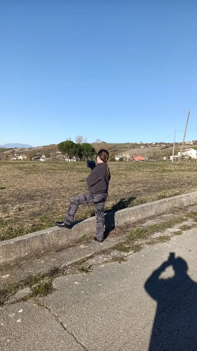 Topografo GESET in campo aperto